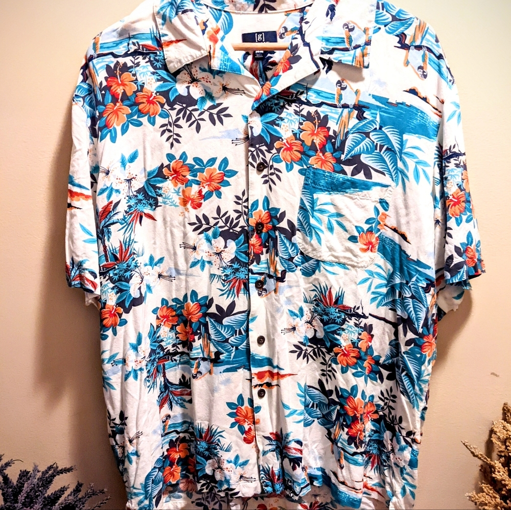 Men's Hawaiian print button down